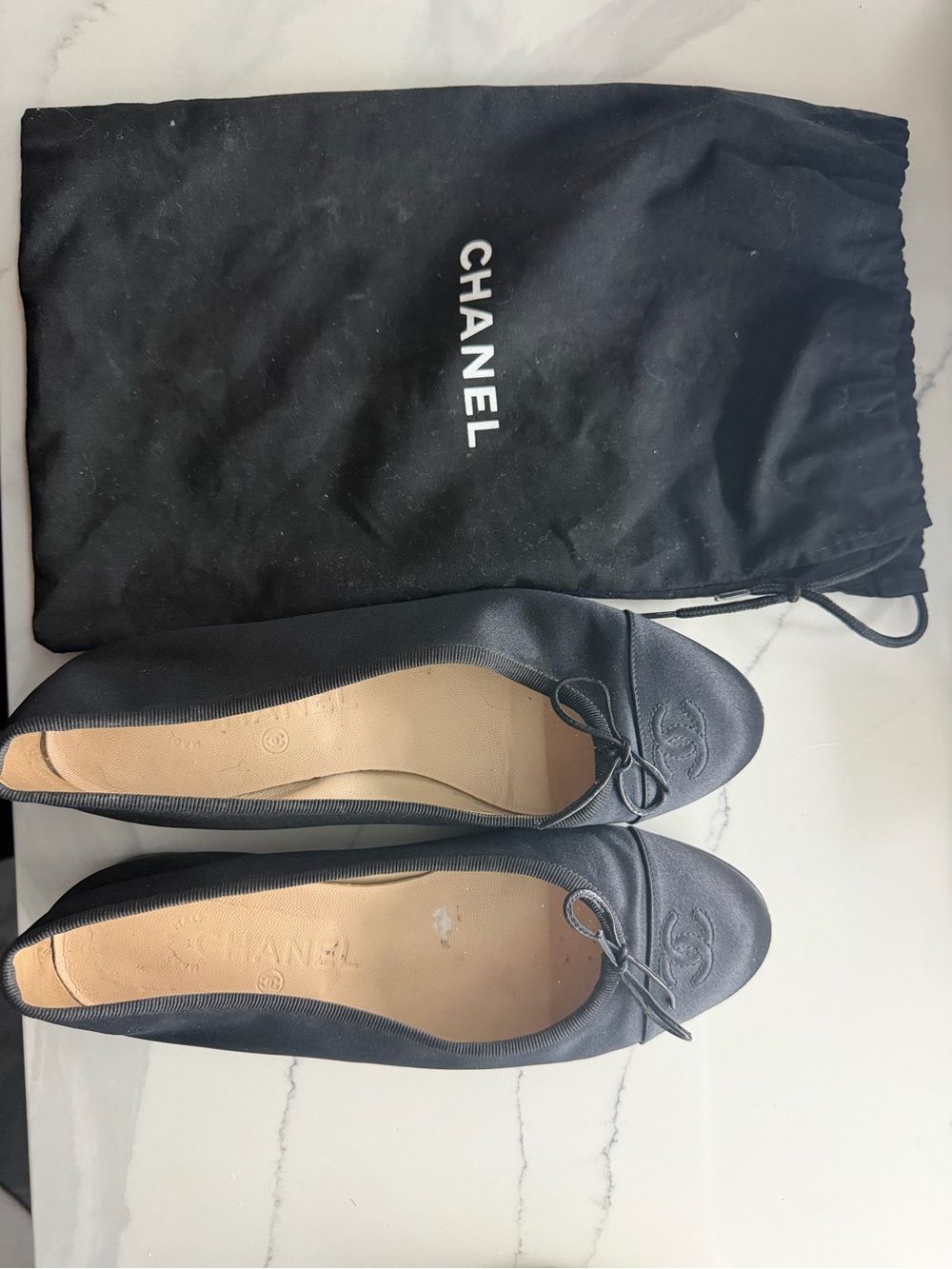 CHANEL G02819 Black CC Cap Toe Ballet Flats Size 37